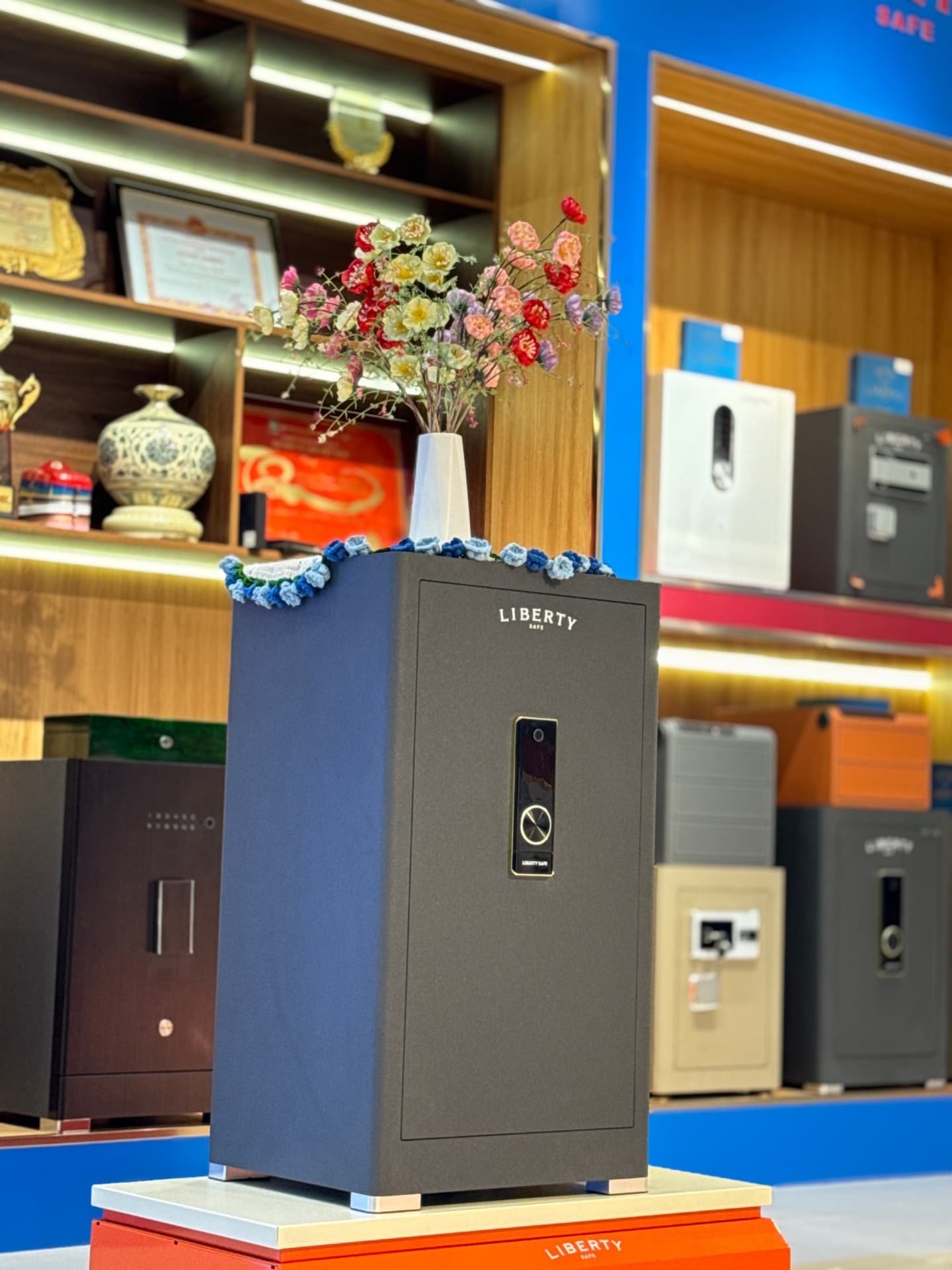 KÉT SẮT ĐỒNG HỒ CAO CẤP LIBERTY LB1000 PRO 10 WATCH WINDER 2 NGĂN KÉO - Nỉ Xám , Nỉ Vàng
