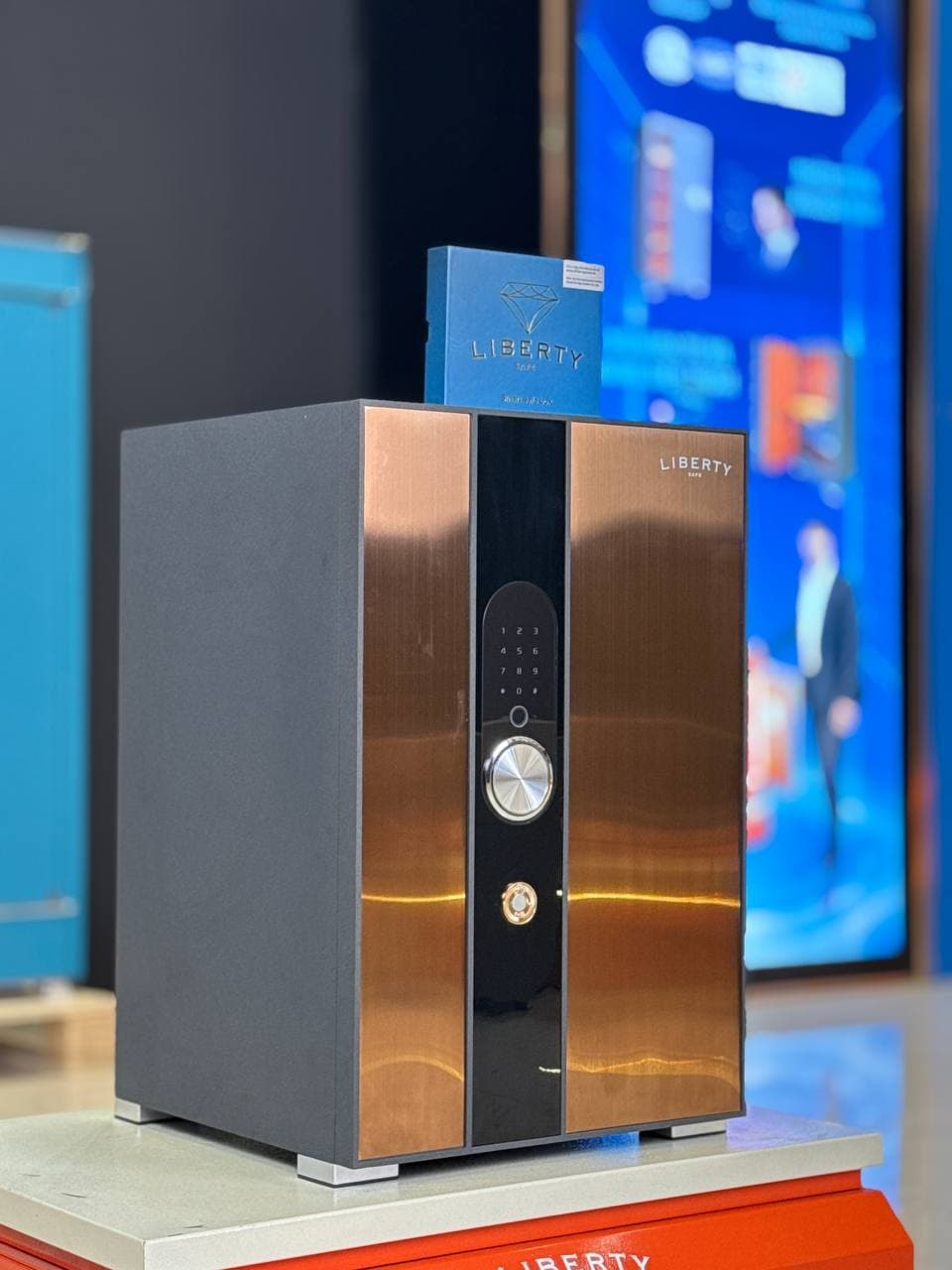 LIBERTY LB58 S11 Pro - Đồng Ánh Kim
