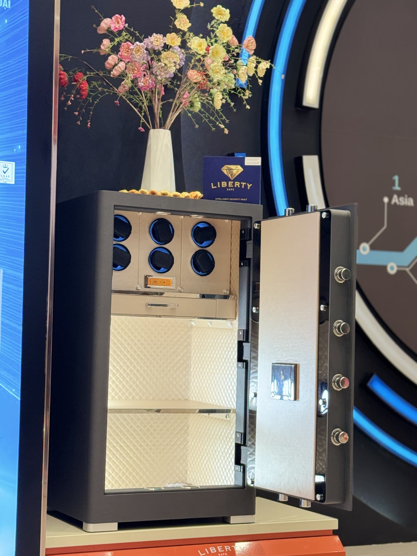 KÉT SẮT ĐỒNG HỒ CAO CẤP LIBERTY LB1000 PRO 6 WATCH WINDER - Nỉ Xám , Nỉ Vàng , Nỉ Đỏ , Nỉ Hồng