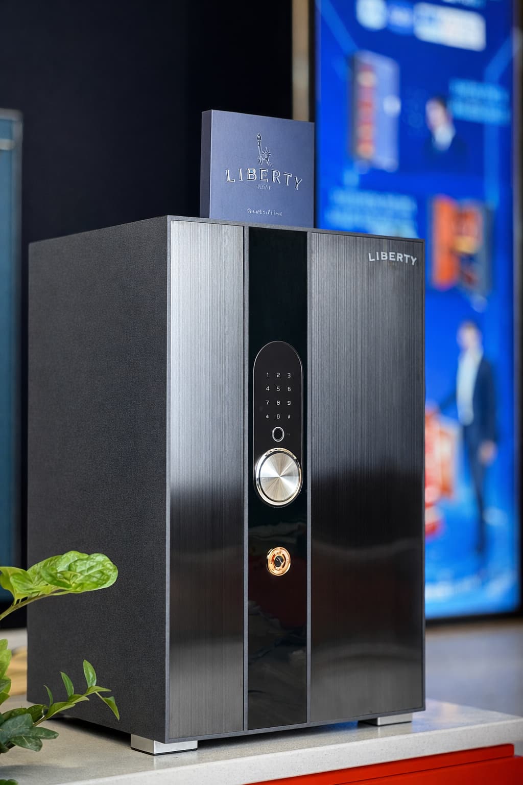 LIBERTY LB58 S11 Pro - Đồng Ánh Kim