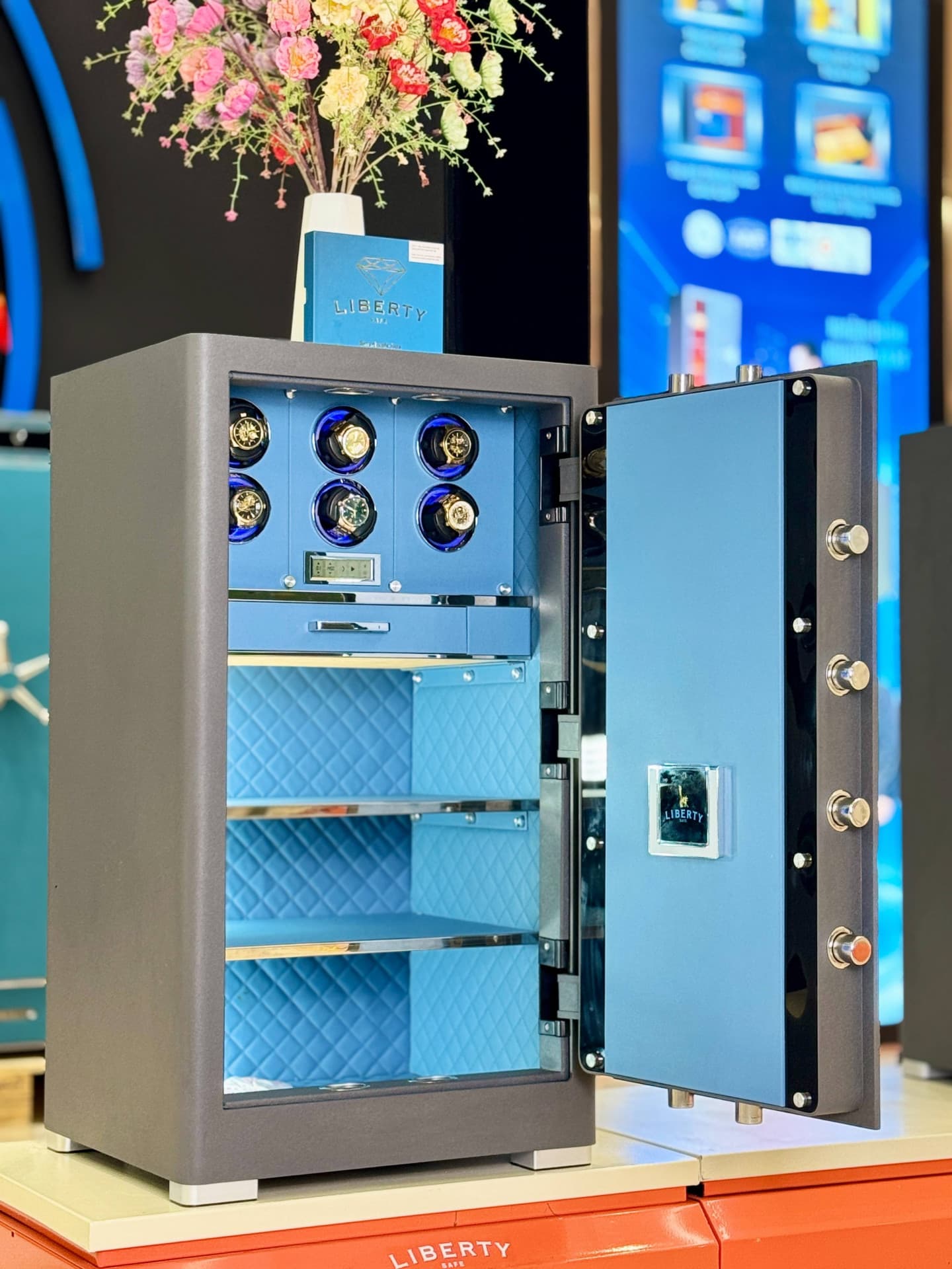 KÉT SẮT ĐỒNG HỒ CAO CẤP LIBERTY LB1000 PRO 6 WATCH WINDER - Nỉ Xám , Nỉ Vàng